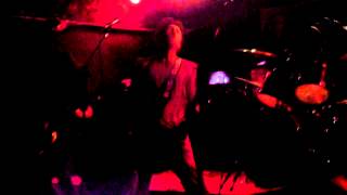 Drink Drunk Grunge  School  Nirvana Cover    In Double Tribute To Nirvana U0026 Butterfinger