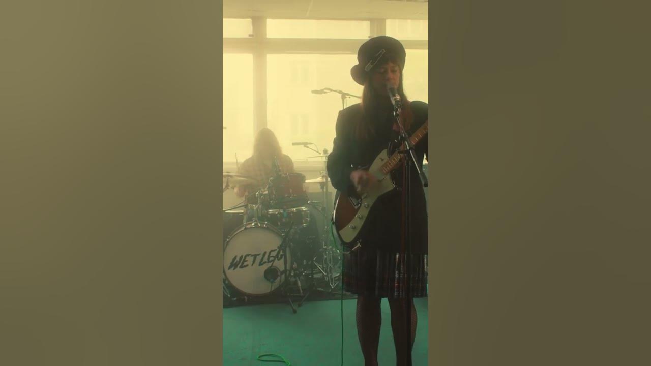 Played some songs for the nice people at @fender. Full video on YouTube now 🎸💖