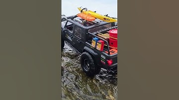 1/10 Scale RC | Axial Gladiator SCX10III Off-Road Domination River Crossings & Hitting The Rocks 😁