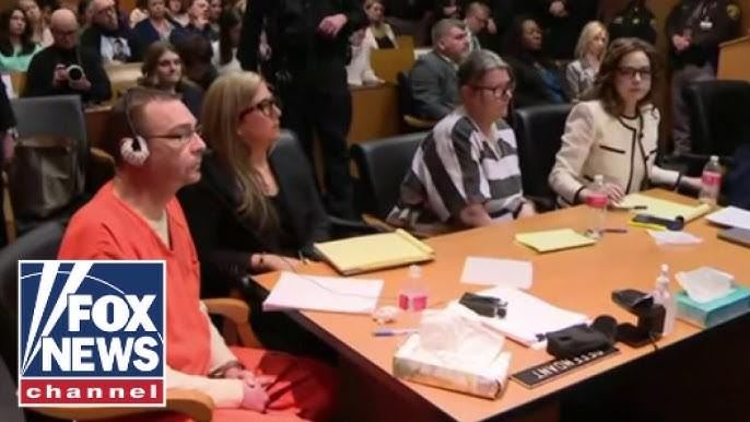 Michigan School Shooter S Parents Sentenced To 10 15 Years In Prison