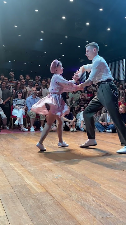 Lindy hop Dancing Battle at Savoy Cup  💃🕺 Round 1 - eighth final #ludostacy #lindy #compétition