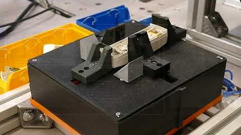 Heat cost allocator disassembly with VLM-based action prediction