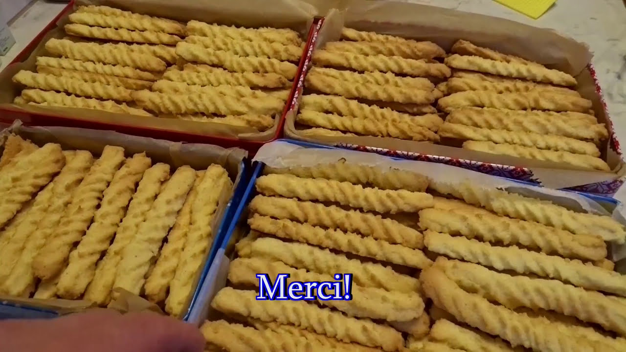 Biscuits De Noel A La Noix De Coco Gout De Notre Enfance Gateaux Alsacien Les Spritz Youtube Biscuits De Noel A La Noix De Coco Gout De Notre Enfance Gateaux Alsacien Les Spritz Youtube