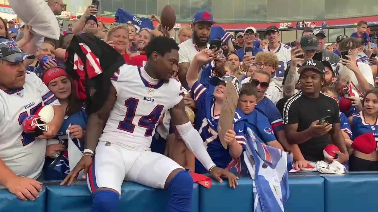 Bills Fans React to Viral Pictures of Stefon Diggs at Met Gala