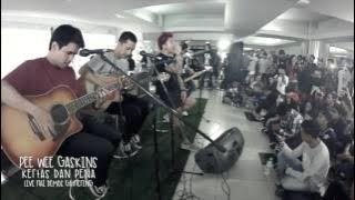 Pee Wee Gaskins - Kertas dan Pena (Live Acoustic at HAI Magazine)