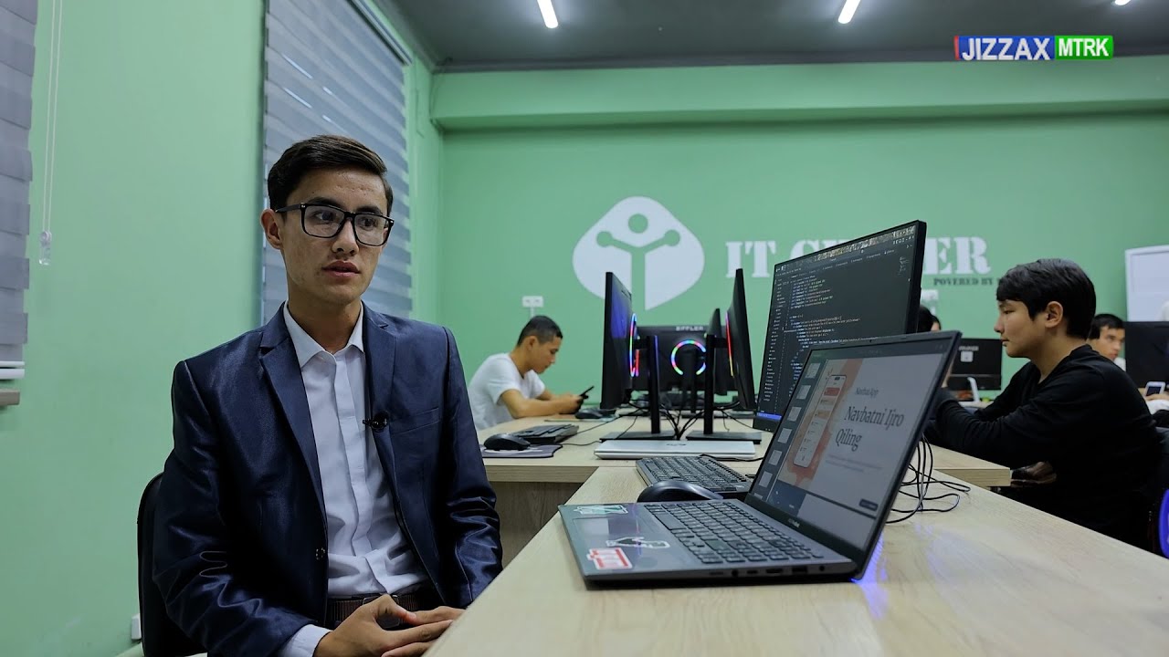 Men etuk ayolga qolimni yopishtirdim