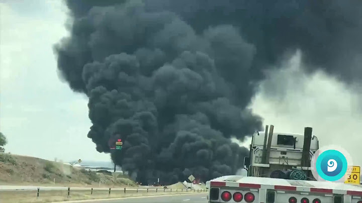 Impresionante explosión de un camión en una autopista