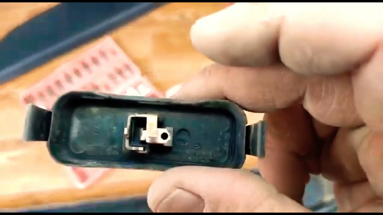 Renault Megane arxa baqaj qapısının açılıb-bağlanması problemi