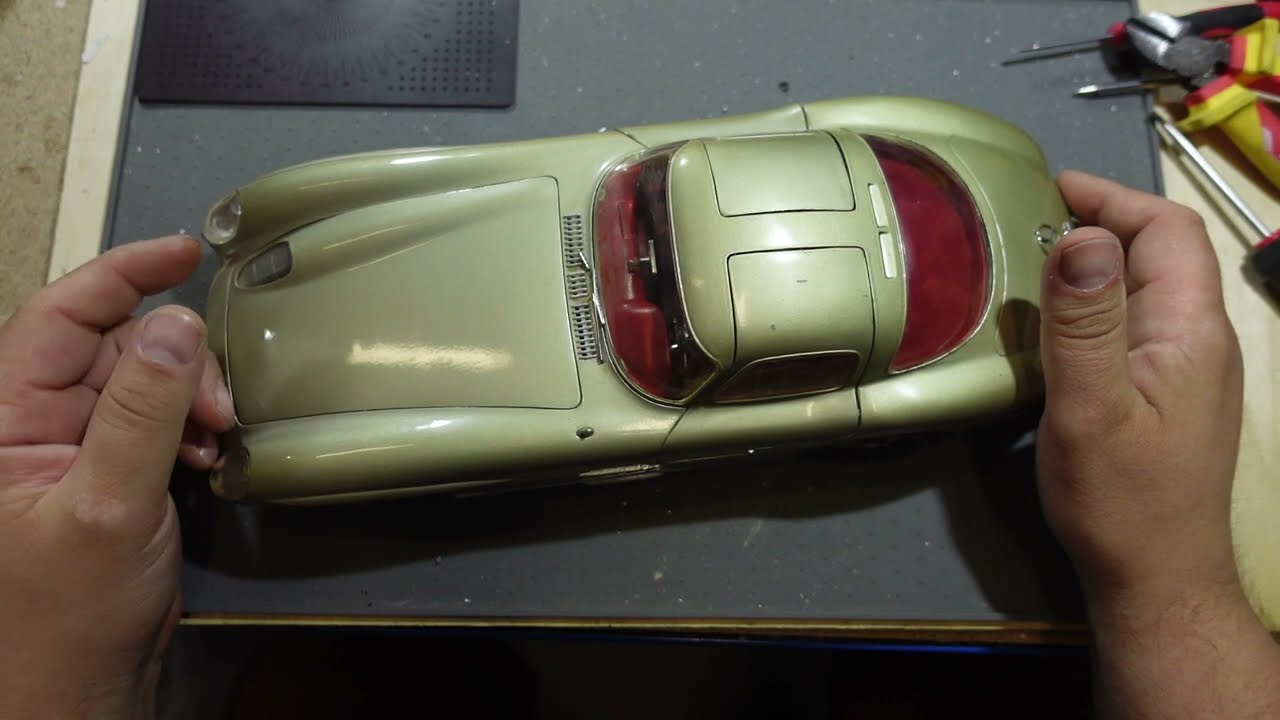 Mercedes 300 SLR 1:12 Revell - YouTube