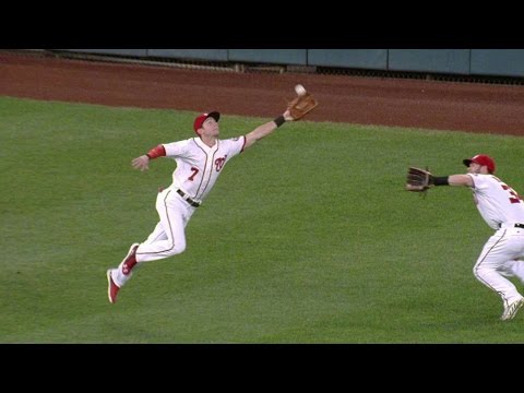 NYM@WSH: Turner avoids collision, makes...