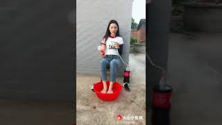 S Drinking Foot Water