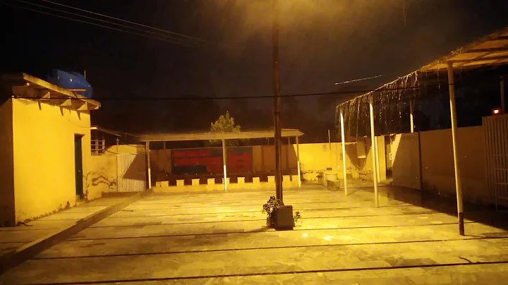 Heavy Rain in Islamabad i-8 mosque Near Kachnaar park