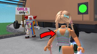 I met a CREEPY CLOWN, AND he Had a CRUSH on me..(Murder Mystery 2) screenshot 3