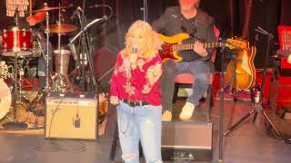 TRISHA YEARWOOD: THE MIRROR (Live in Wilkes-Barre, PA, 04/12/26)