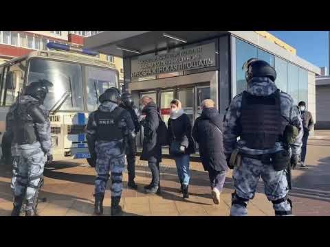 Moscow, OMON POLICE, random arests, Navalny trial