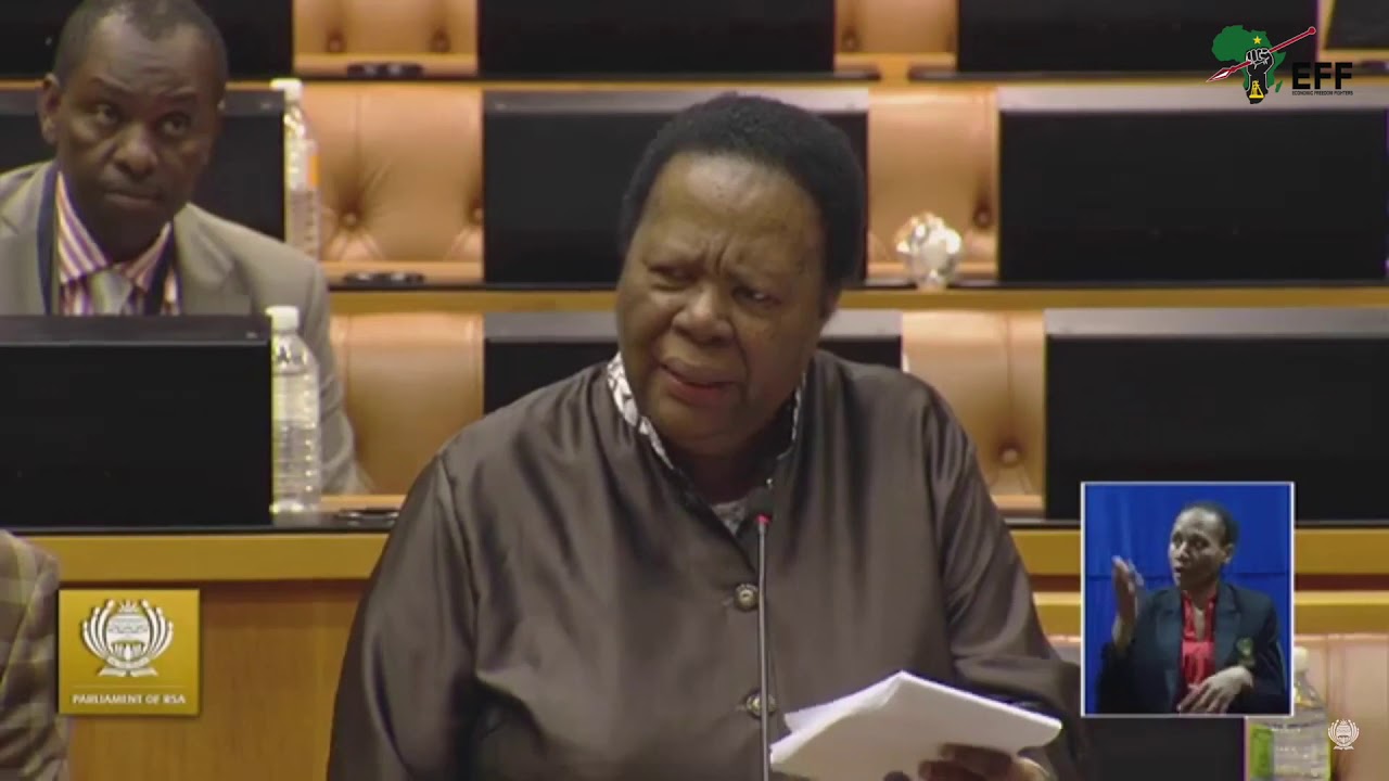 EFF Commissar V. Mente 