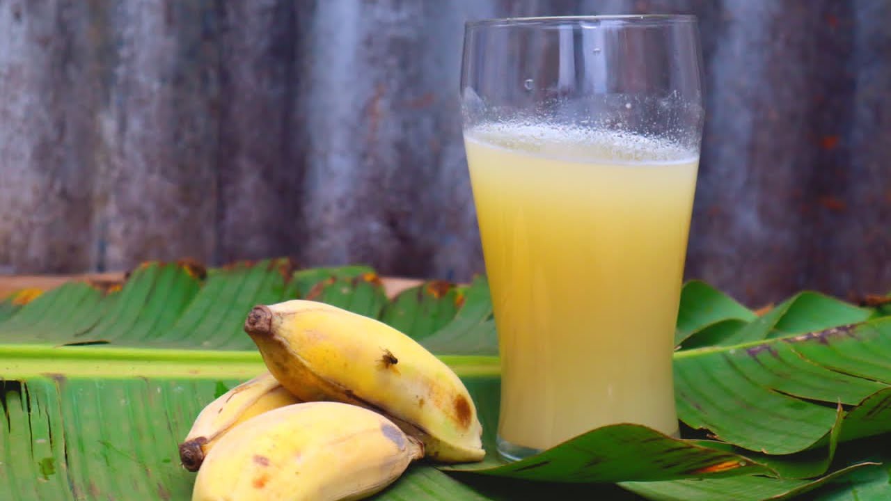 How to make banana juice the Ugandan way. Ugandan foods YouTube