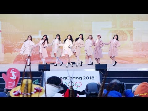 180123 러블리즈 Lovelyz '안녕 Hi~' @양구 평창 동계올림픽 성화 봉송 4K 직캠 by DaftTaengk
