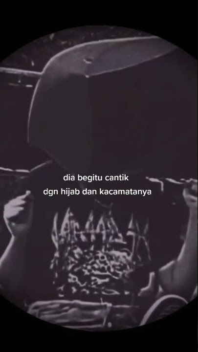 Dia begitu cantik dengan hijab dan kacamatanya | Story Statu WA 10 Detik | #shorts