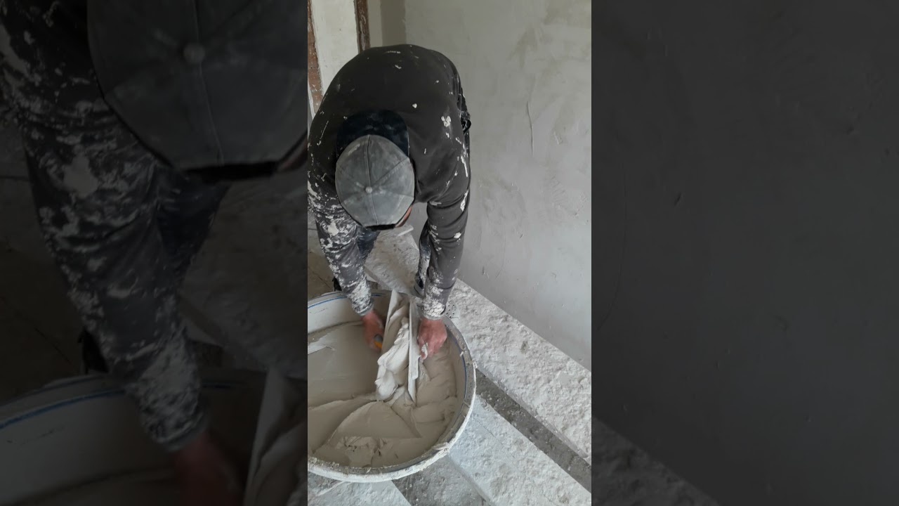 طريقة سحب جبس المعجون او الالشي او المحارة البيضاء على الجدار وجه اول