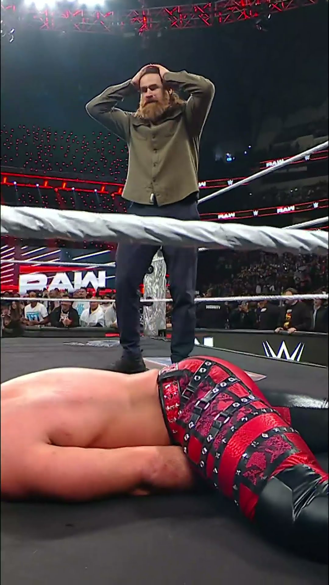 AIN’T NO WAY… ? #RawOnNetflix #WWERaw