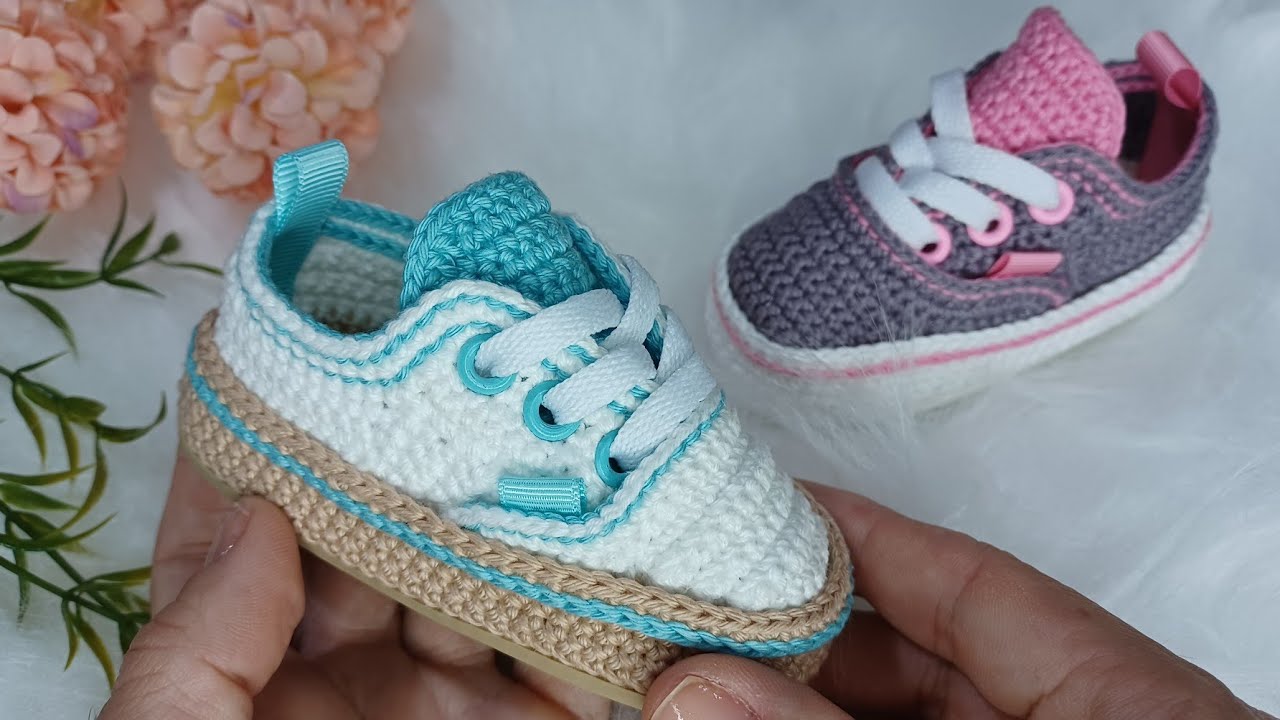 Tênis em Crochê tipo Vans - Solinha Emborrachada número 17 (74 furos)