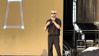 Matt Berninger - Walking on a String. Live at MadCool 26
