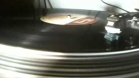 Felix & Jarvis - Bounce