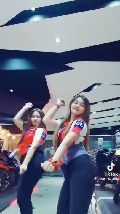 Angeline Janda ( Honda Girl )