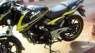 New Bajaj Pulsar 220-S wid grfx.AVI