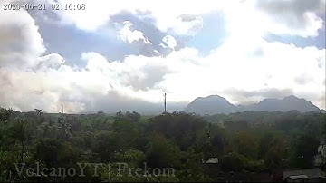 Erupsi Merapi 21/06/2020 09:13 WIB (fullscreen)