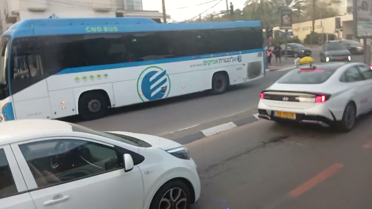נסיעה ביסוזו cng bus בין עירוני החדש המטורף של קו 50 אלקטרה אפיקים מיבנה לרחובות ברחובות 