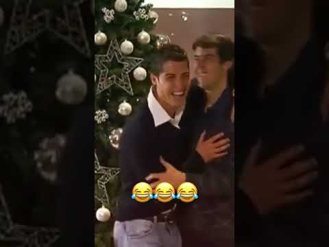 CR7 E KAKÁ juntos nesse vídeo de NATAL LENDÁRIO 😂🎅 #shorts