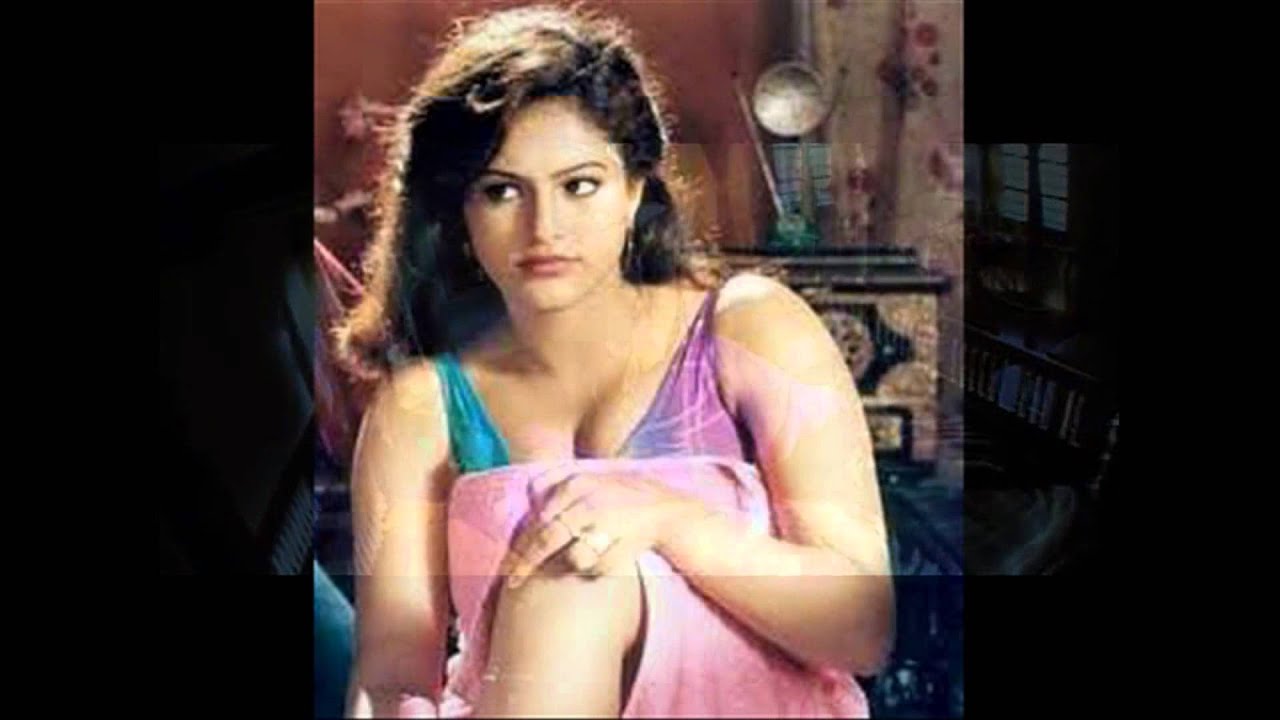 Raasi aunty porn hot photo shoot - YouTube