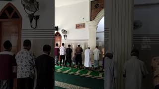 Sholat Berjamaah Di Masjid