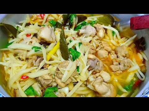 แกงไก่ใส่หน่อไม้ส้ม อาหารอีสานบ้านเฮา | เฮ็ดกินเองได้ง่ายๆ สูตรอีสาน💯