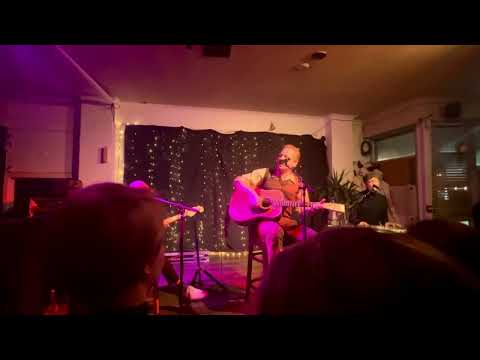Franz Ferdinand Acoustic at Mono Glasgow 14/1/25 Performing Bar lonely