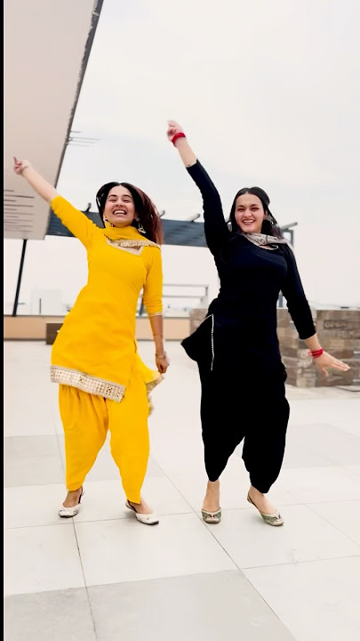 main nachdi 🤪❤️ #punjabisong #newdancevideo #viralvideo #trendingshorts #sargunmehta #new