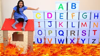 Shfa Learns English Alphabet  شفا تعلم الحروف انجليزية بطريقة مسلية مفآجات ومرح  لأطفال