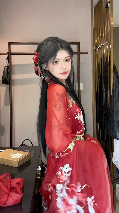 got bored and turned myself into a china 10 #douyinchina #chinesemakeup #hanfu #douyinmakeup