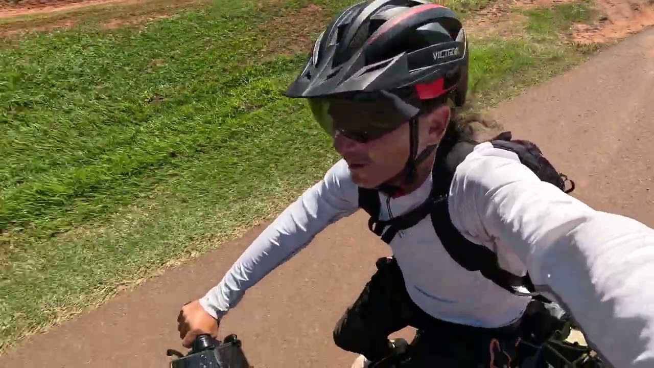 Dia Muito Difícil, Pneu furado várias vezes. No meio do nada. 