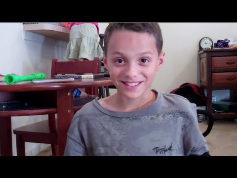 vlogs in spanish I am Clueless (WK 94.3)