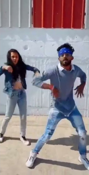 Aak surme se bhar ke taiyar kiIllegal Weapon Dance 💃💃Aniket and Akanksha ✨