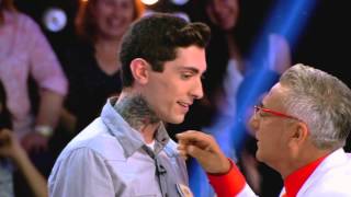 Eyvah Düşüyorum - Mali Dövmeyi Görünce Şaştı Kaldı