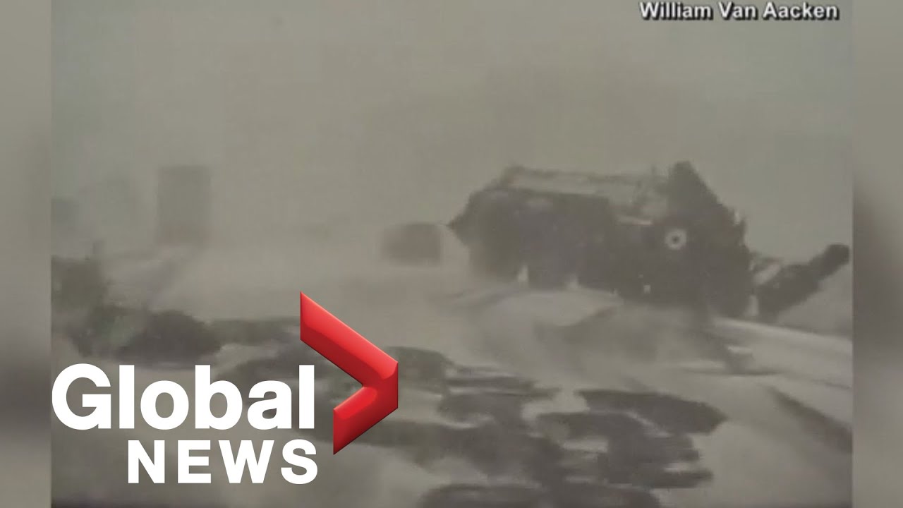 Spring snowstorm causes massive vehicular pileup in Wisconsin - YouTube