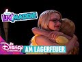 LIV & MADDIE - Clip: Lagerfeuer | Disney Channel App 📱