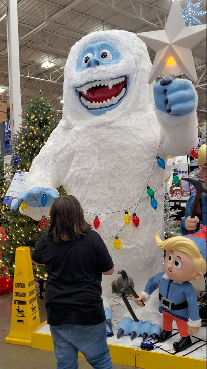 NEW Giant Abominable Snowman Lowes Christmas Animatronic 2025 YouTube #Shorts Demo Holiday Video 4K