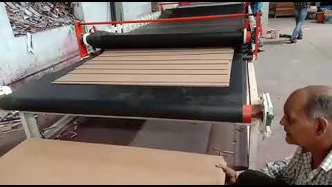Automatic pasting machine