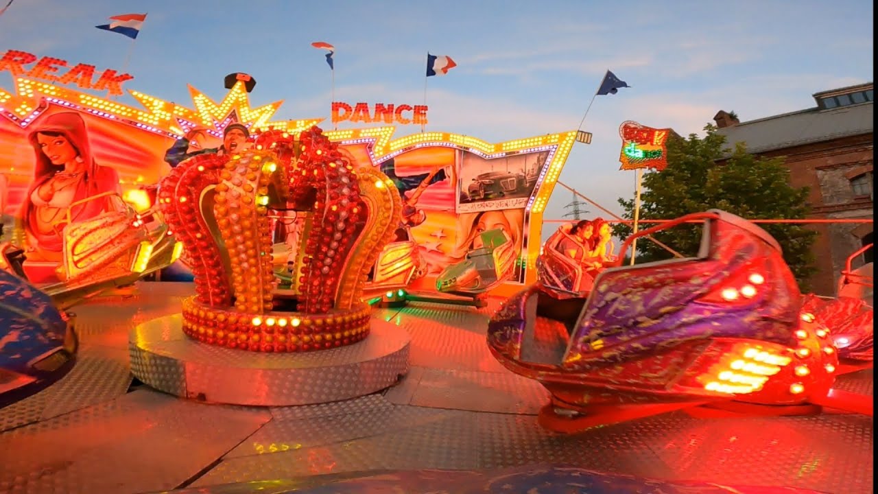 Karolinská pouť 2022 - Break dance za-jízdy