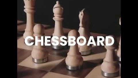 Play online chess with a gorgeous physical set using the PHANTOM wooden robotic chessboard ⚡️ @phant